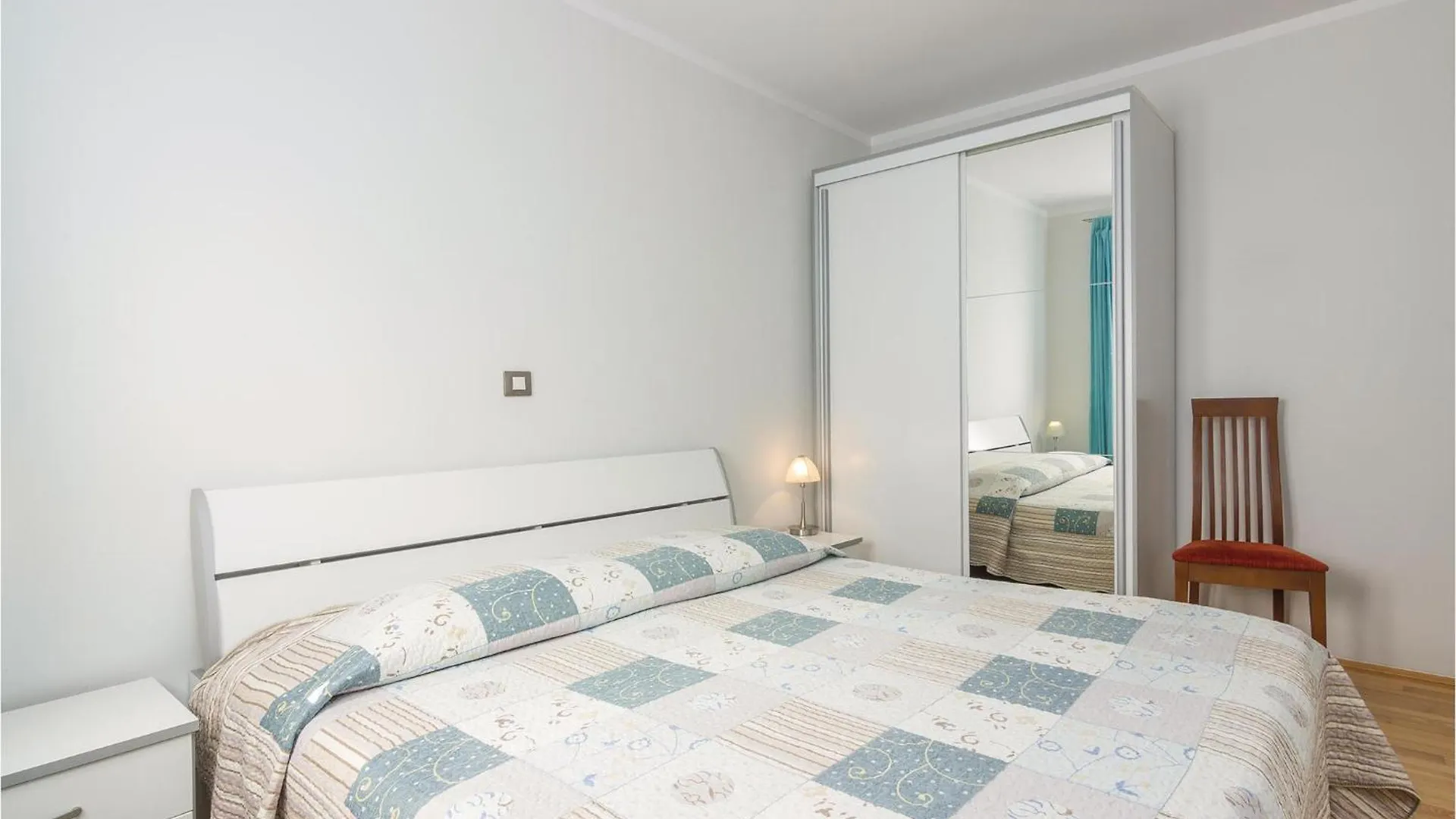 Awesome Apartment In Porec With Kitchen