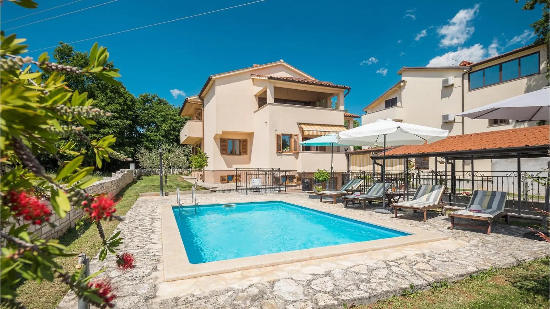 Awesome Apartment In Porec With Kitchen