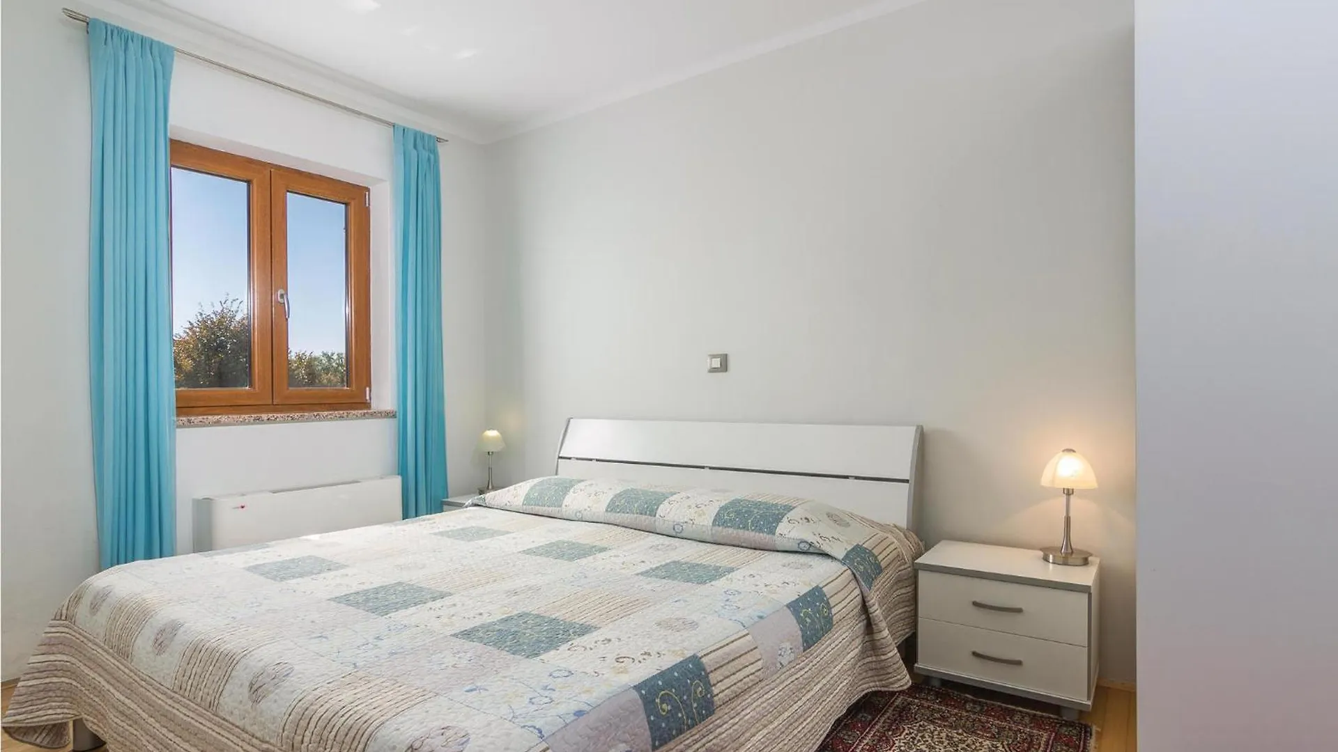 Awesome Apartment In Porec With Kitchen 0*,